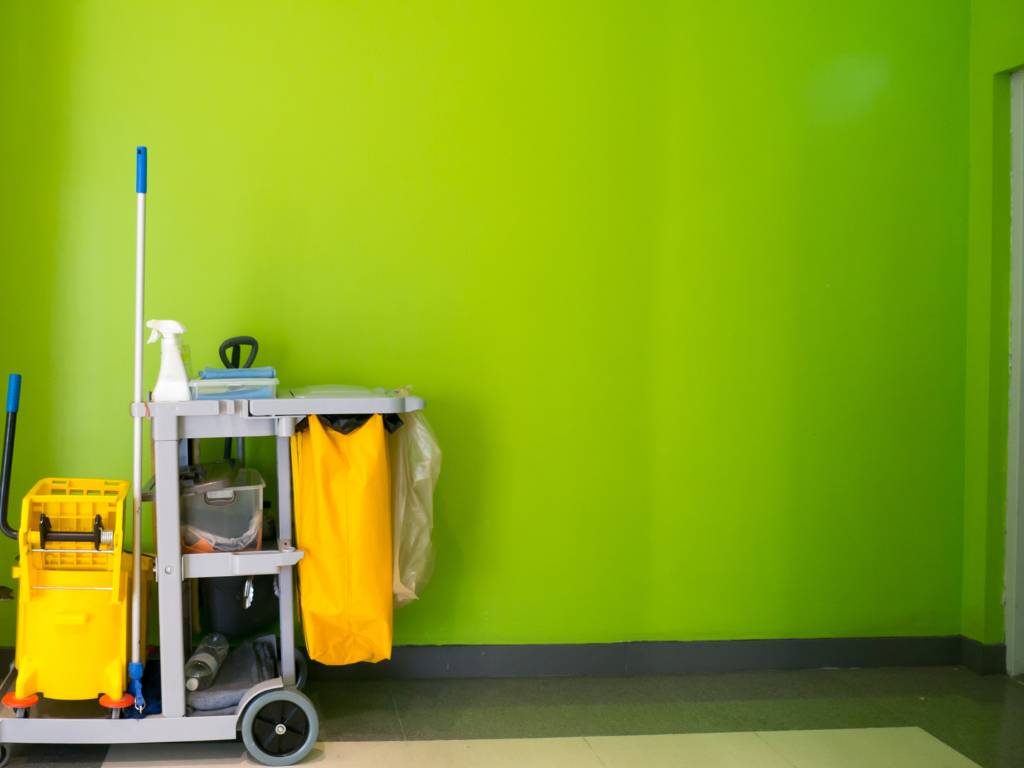 Facility Cleaning and Maintenance for Better Facility Management