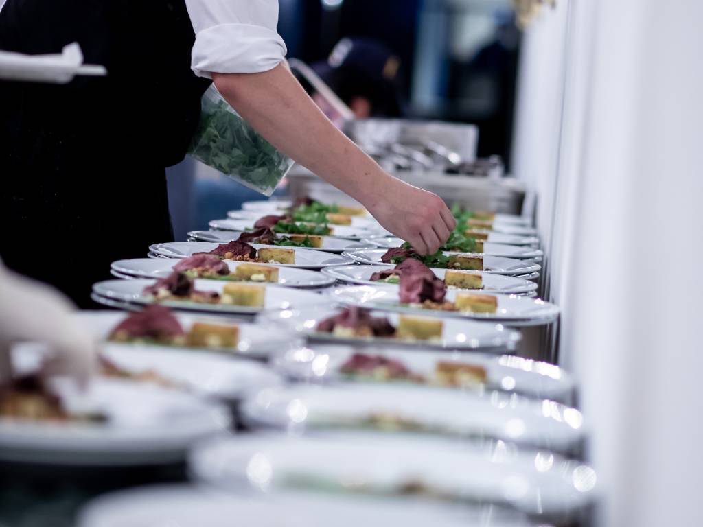 Food Service Cleaning Supplies for High-Demand Environments