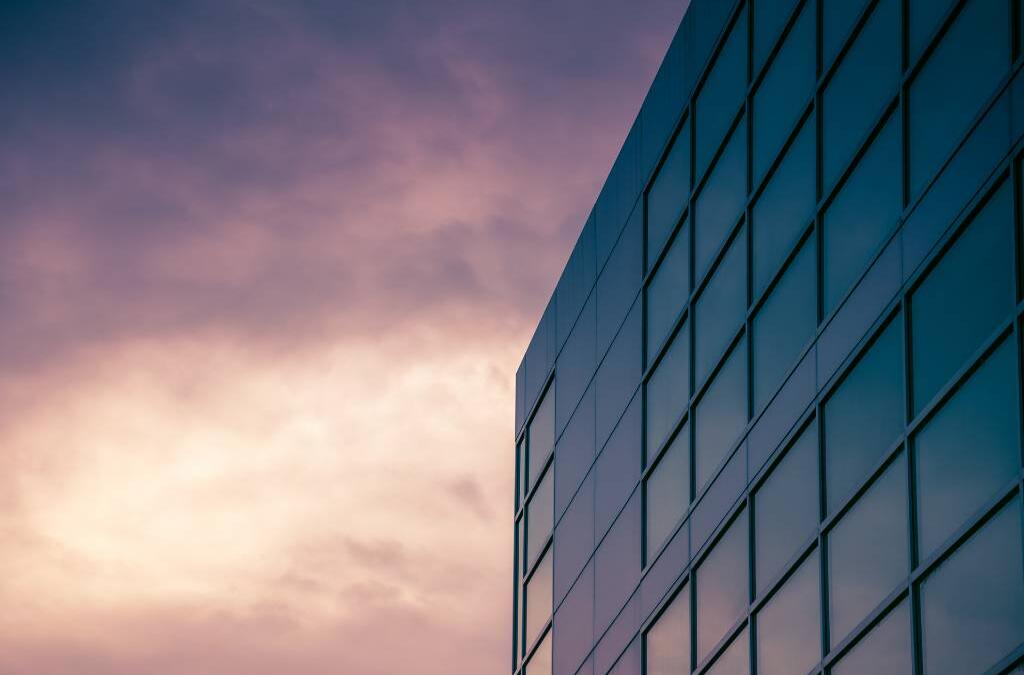 Outdoor Window Cleaning Solution for Commercial Buildings