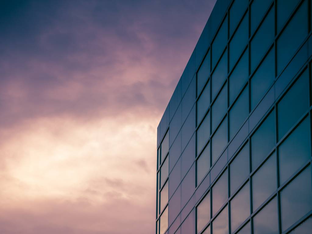 Outdoor Window Cleaning Solution for Commercial Buildings